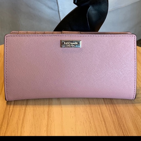 Kate Spade Wallet - Picture 1 of 3